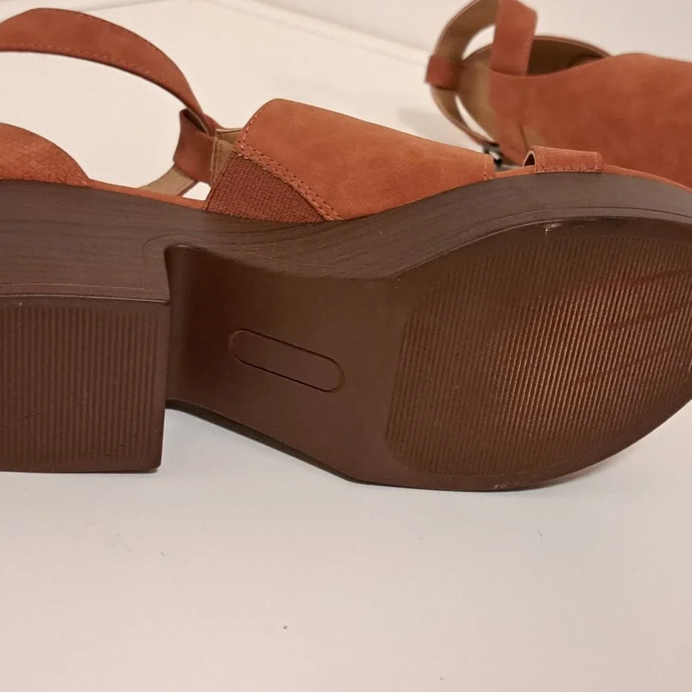 Wonderly Emilia Platform Sandals Misses Size 9